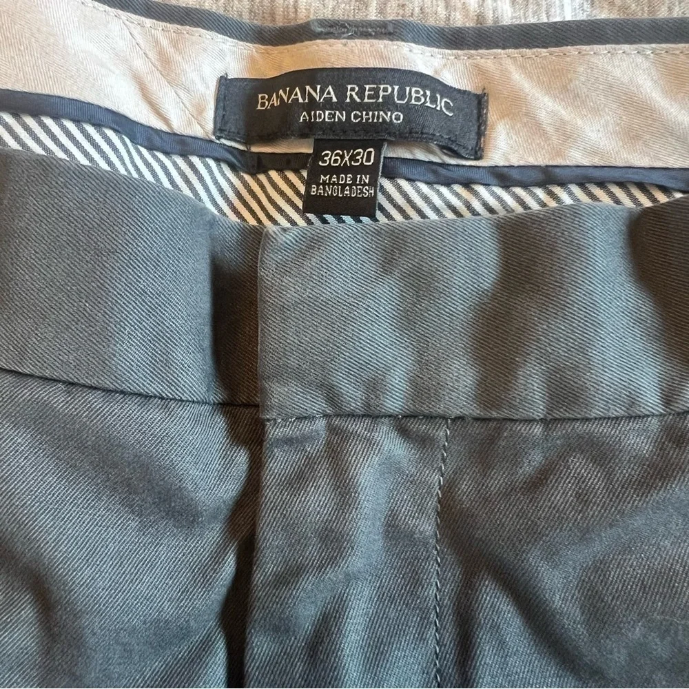 Banana Republic Aiden Chinos Cotton Office Pants Gray Size 36 x 30 Preppy Office